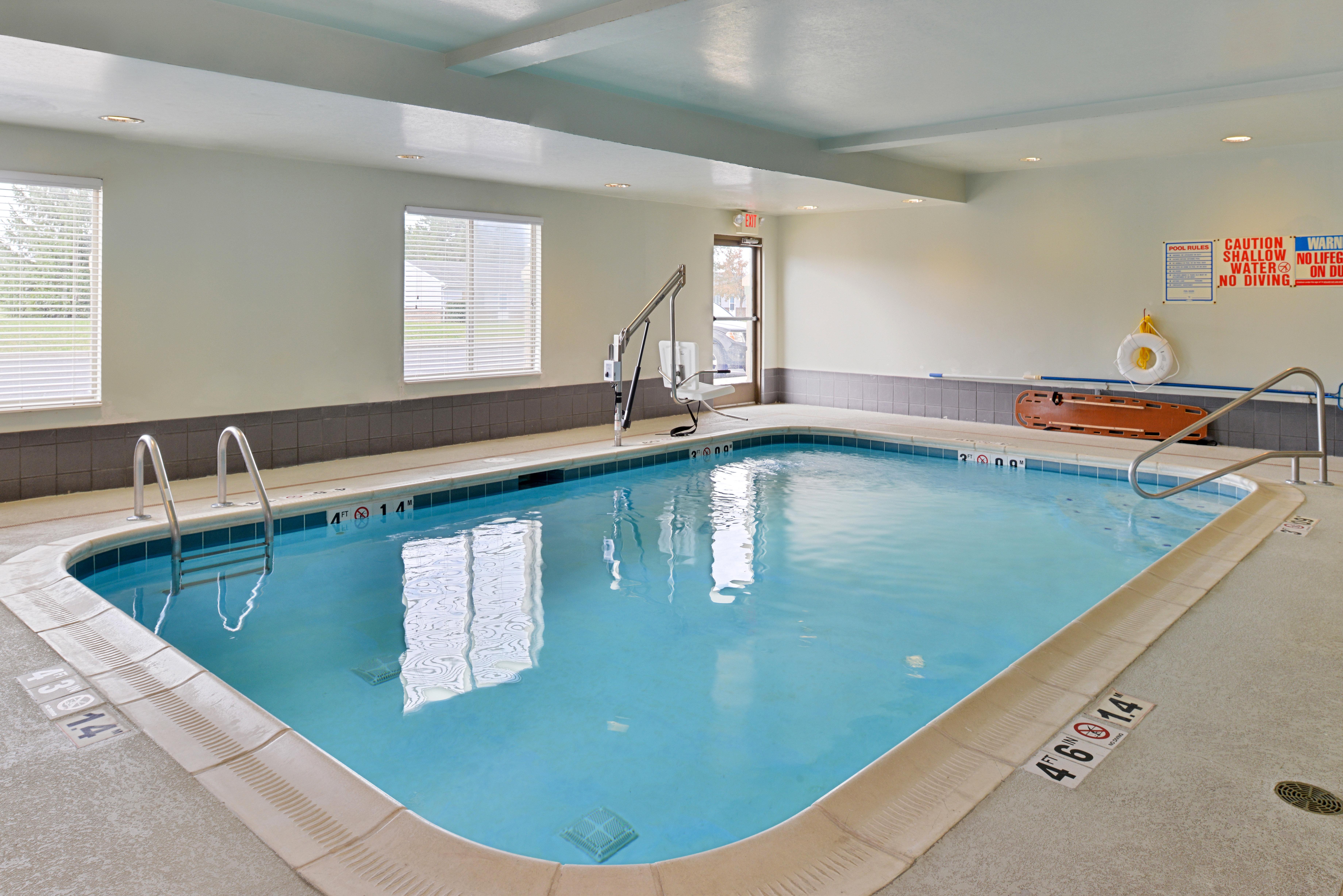 Holiday Inn Express Hotel & Suites Greenville By Ihg Dış mekan fotoğraf