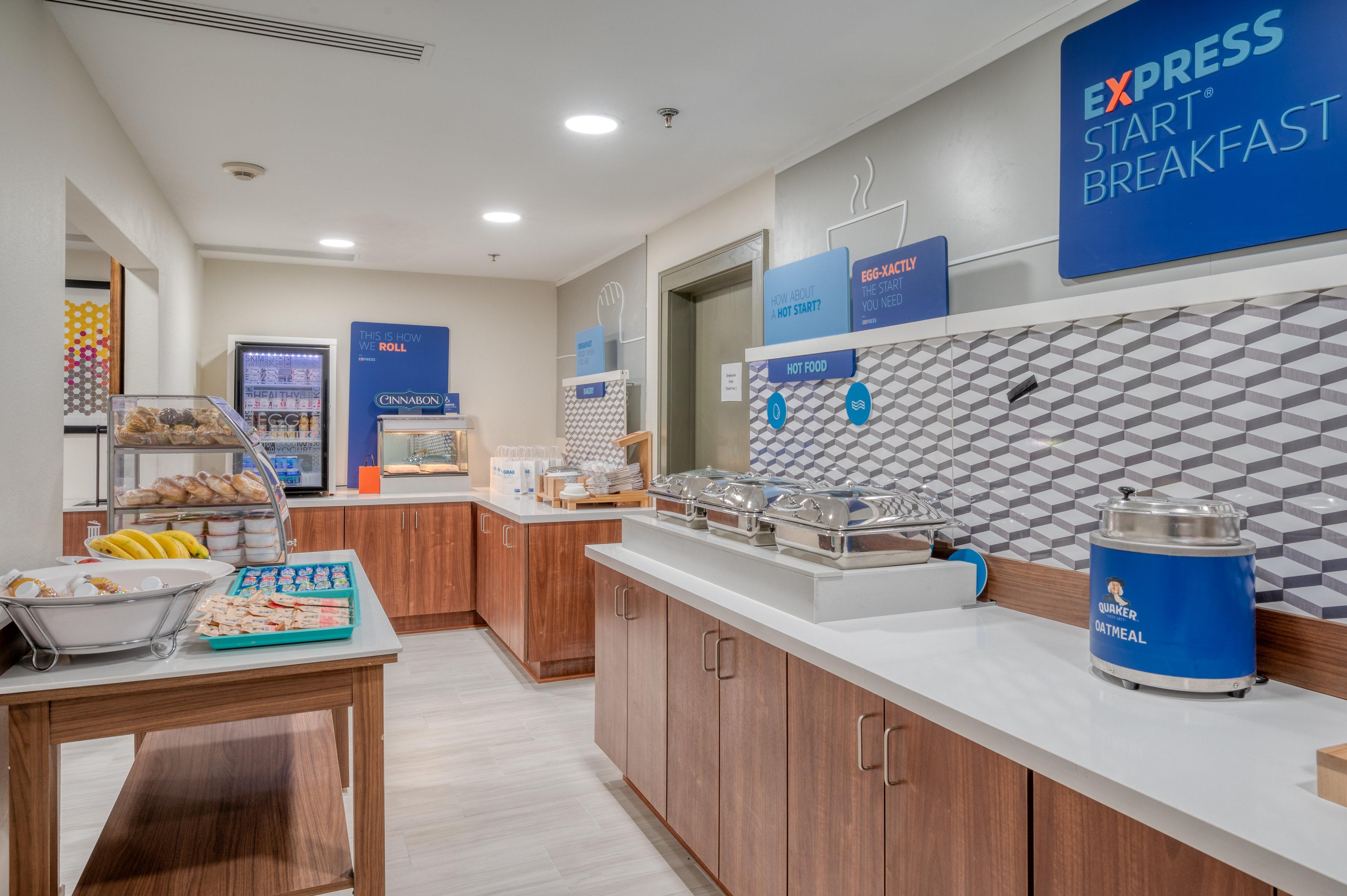 Holiday Inn Express Hotel & Suites Greenville By Ihg Dış mekan fotoğraf