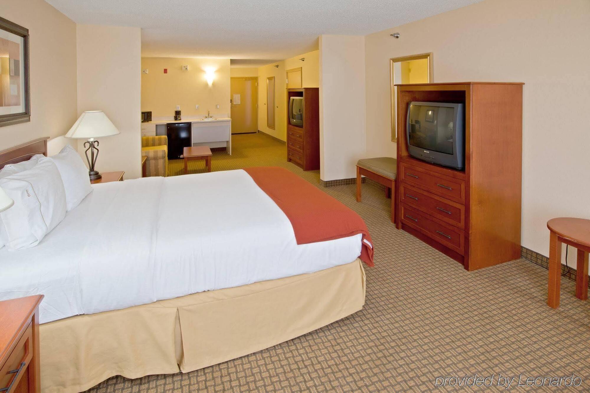 Holiday Inn Express Hotel & Suites Greenville, An Ihg Hotel Dış mekan fotoğraf
